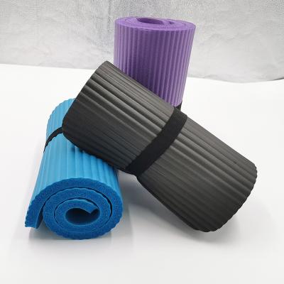 China Small Portable Eco-friendly 60x25cm Knee Pad Non Slip Eco 15mm NBR Square Yoga Mat for sale