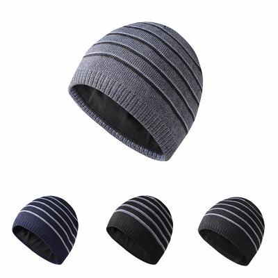 China 2022 COMMON Headwear Warm Fleece Striping Jacquard Striped Beanies Men Beanies Black Winter Hats For Men for sale