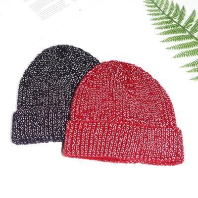 China Fashion COMMON Headwear Reflective Beanie Soft Warm Beanie Unisex Yarn Knit Skully Beanie Winter Hat for sale