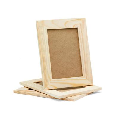 China DIY Home Decoration Environmental Friendly Handmade Photo Frame Unfinished Solid Craft Wood Picture Frames for sale