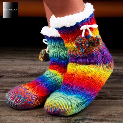 China Breathable Women Fuzzy Slipper Socks With Grips from Hengyuan for sale