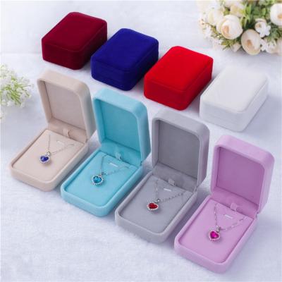 China Wholesale High-end Pink Jewelry Packaging Box 7*10*3.8cm Flannel Jewelry Packaging Maple2000 Large Flannel Pendant Box For Gift for sale