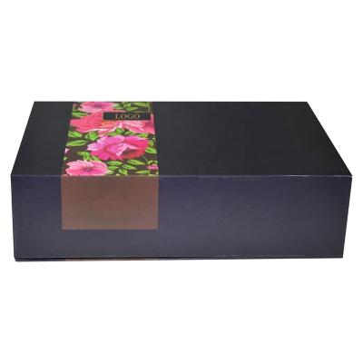 China Elegant Custom Insert Gift Box Black Paper Valentine Gift Box Magnet for sale