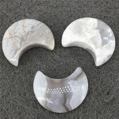 China Europe Wholesale 3cm Natural Moons Shaped Healing Carving Crystal Crazy Agate Moon Crystals Gifts for sale