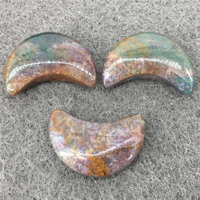 China Europe Wholesale 3cm Natural Moons Shaped Healing Carving Crystal Indian Agate Moon Crystals Gifts for sale