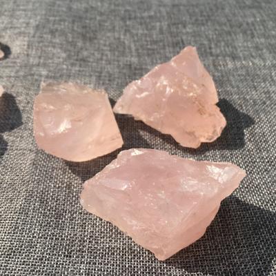 China Wholesale Price Natural Oval Crystal Palm Stone Colorful Rose Quartz Stone Gift Ornaments From Europe for sale