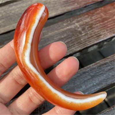 China Wholesale Europe Agate Palm Stone, Agate Stone Palm Toy, Natural Polished Agate Chili Pendant Ornament for sale