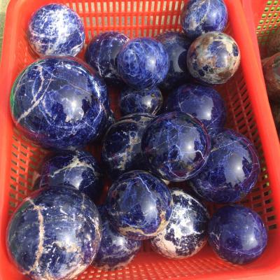 China Wholesale Europe sodalite quartz crystal ball gifts collection fengshui hand polished quartz spheres for sale