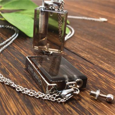 China Europe Beautiful Essential Oil Necklace Crystal Perfume Bottle Jewelry Charm Pendants Finished Natural Crystal Stone Necklace for sale