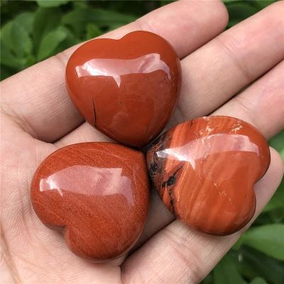 China Wholesale Europe Crystal Heart Reiki Clear Quartz Heart Stone For Chakra Energy Healing Stone Massage for sale