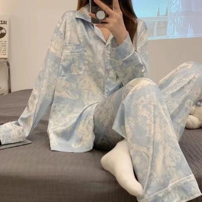 China Hot Breathable Style Satin Robe Sleep Tee Set Silk Pajamas Wholesale Custom Made Satin Pajamas Women Sleepwear Set for sale