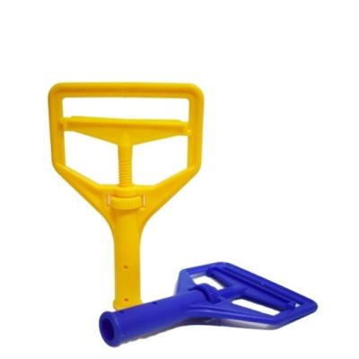 China High Quality Steel and Plastic Microfiber Cotton Mop Refill Plastic Wet Mop Holder Heavy Duty Mop Clip Heavy Duty Handy Broom Clip for sale