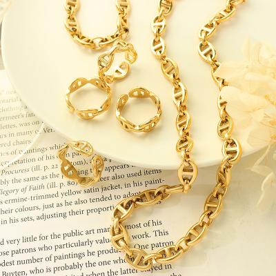 China Vintage French Hop Fashion Style Punk 18K Gold Plated Stainless Steel Bracelet Ring Necklace Jewelry Set For Women Men for sale