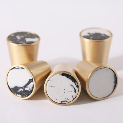 China QS-HK0008 Acrylic material Marble grain Round Brass Kitchen Cabinet Knobs handles for sale