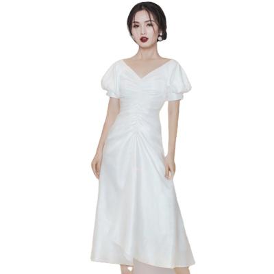 China Summer Anti-Static Women's Puff Sleeve Midi Party Dresses V-Neckline Women Dress for sale