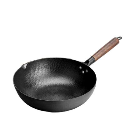 China High Quality Chinese Nonstick Cookware 32cm Cast Iron Wok No Frying Pan Pots Lids Fish Scale Wok Pan for sale