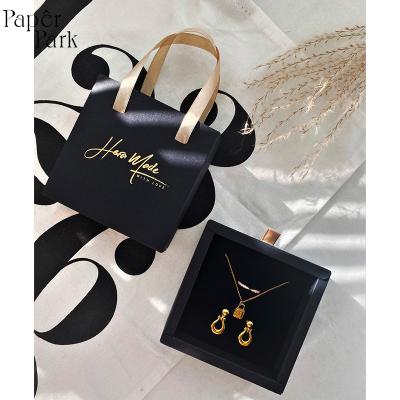 China Newest luxury custom logo jewelry packaging drawer box gold aesthetic stamp packaging jewerly box for sale