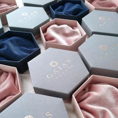 China Recyclable Luxury Custom Logo Small Candy Necklace Jewlery Gift Hexagon Paper Box for sale