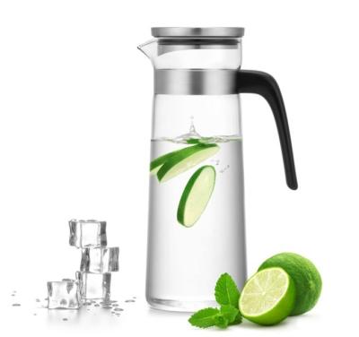 China Gran tetera de agua de vidrio con infusión con botella de jugo de frutas de refrigeración de 1500 ml en venta