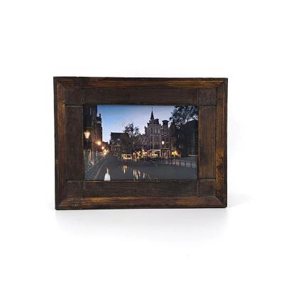 China China Rustic Wooden Picture Frame Wall Picture Gifts And Crafts for sale