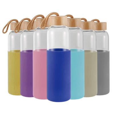 China 20oz 600ml Viable Leak Proof Anti Slip Silicone Sleeve Borosilicate Glass Water Bottle With Bamboo Lid for sale