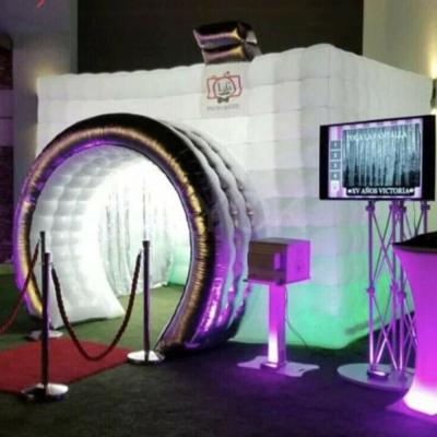 Cina Indoor High Quality Led Photo Props Inflatable Photo Booth in vendita