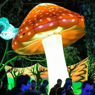 Chine Promotion Activity Music Events Party Decorataive Inflatable Lighting Mushroom With Customized Size à vendre