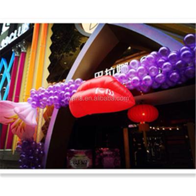 China Decoration Best-selling Party Use Hanging Red Heart And Lips Inflatable Decoration for sale