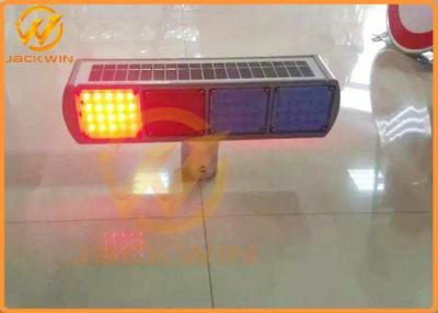 China piloto solar de la seguridad LED de los pilotos del tráfico por carretera que destella 20PCS en venta