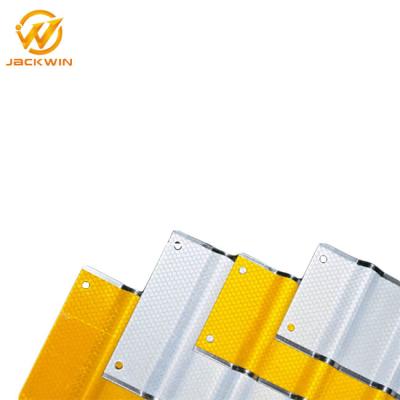 China Diamond Grade Linear Delineation System 3m Reflective Sheeting Yellow White Orange For Contruction Sit for sale