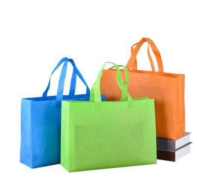 China OEM Recyclable Wholesale Multi-colors Factory Eco-friendly Nonwoven Shopping Bags For Advertising Logo Printable Nonwoven Shopping Bag for sale