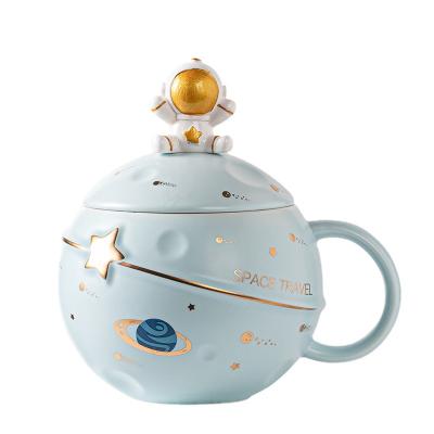 China Sustainable Space Walk Ceramic Coffee Mug With Cover Spoon Tea Cup Sets Creative Drinkware for sale