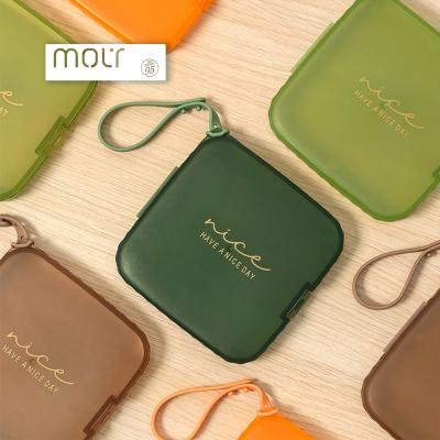 China Disposable Mask Molytech Rounded OEM MAS Logo Mas Accessories For Disposable Face Mas Clip Holder Storage Bag Square Mk17 for sale