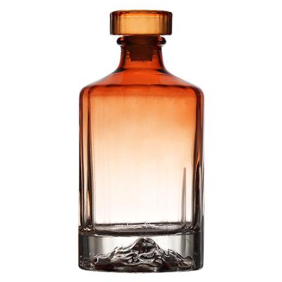 China 500ml 700ml 750ml Flint Glass Bottle For Gin Apothek Oslo Alcohol Beverage Customized Extra Spirits Whiskey Whiskey Tequila Liquor for sale