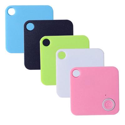 China Wireless-compatible Square GPS Tracker Key Wallet Finder Locator Eco-friendly Anti-lose Tracking Device Car GPS Tracker Dog Collar Tracker for sale