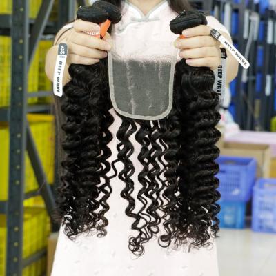 China Deep Wave Grade 8A Mink Peruvian Remy Virgin Hair Bundles Deep Wave Weft With Middle Part Deep Wave Lace Closure for sale