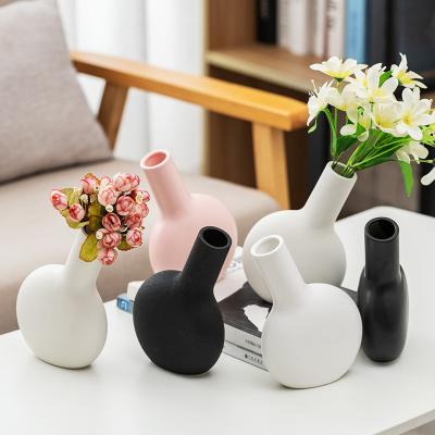 China Custom Modern Creative Ceramic Vase Home Decoration Circle Gift Style Ins Style Mini Flower Vase for sale