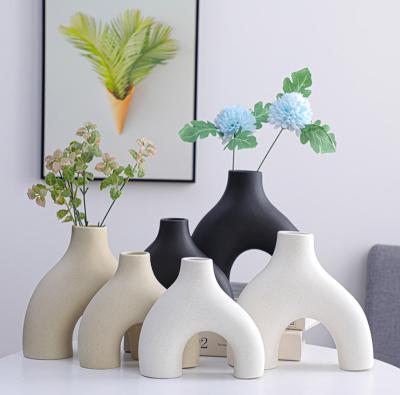 China Home Office Contemporary Nordic Decoration Decor Ceramic Flower Vase Minimalistic Rustic White Bud Ceramic Vase for sale