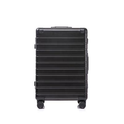 China Aluminum Material Aluminum Material Frame Hard Luxury Luggage for sale