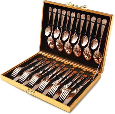 China Sustainable Retail luxury 24pcs rose gold stainless steel table knife Table spoon Table fork Wedding reception wooden box gift Flatware Sets for sale