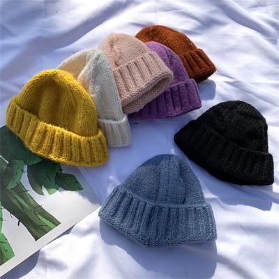 China Winter Knit Beanie Hats Warm Soft Caps Outdoor Sport Casual Style Customizable Beanies for sale