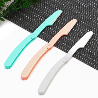 China Fashional Eyebrow Trimmer Foldable Razor Trimmer Mini Makeup Knife Shape Facial Shaver Sharp Blade Razor Knife Hair Remover for Women for sale