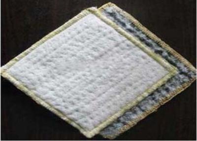 China Landfill Bentonite Waterproofing Blanket , Geosynthetic Clay Liner for sale