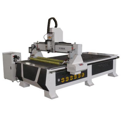 China Hotels Brushless Microstepper Motors CNC Router For Make Signs Wood Cabinets Furniture 3D Engraving for sale