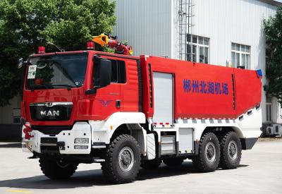 China 6x6 MAN Flughafenfeuerwehrwagen 11 Tonnen mit 10000L Wasserbehälter zu verkaufen