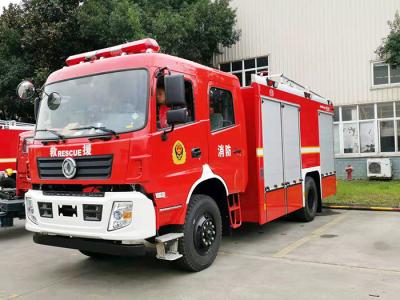 China Dongfeng 6000L Löschfahrzeug des Wasser-Behälter-4x4 mit doppelter Reihen-Kabine zu verkaufen