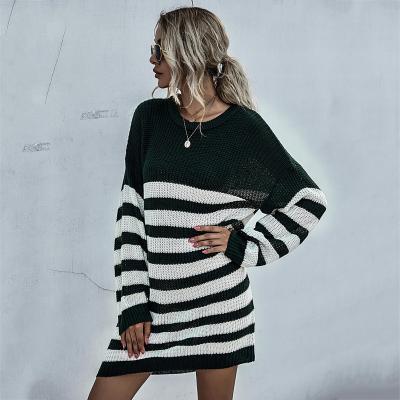 China 2021 autumn/winter new anti-static long sleeve stripe stitching loose women's classic black and white casual knitting for sale