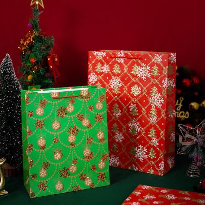 China Color Recyclable Wholesale Recyclable Paper Bag For Small Gift Sack Christmas Gift for sale