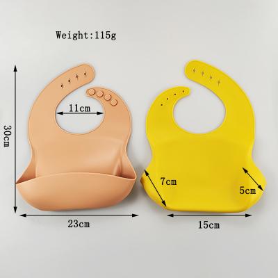 China Factory Offer EN-71 Certification Water Proof Silicone Bibs Food Grade Baby Feeding Bibs zu verkaufen