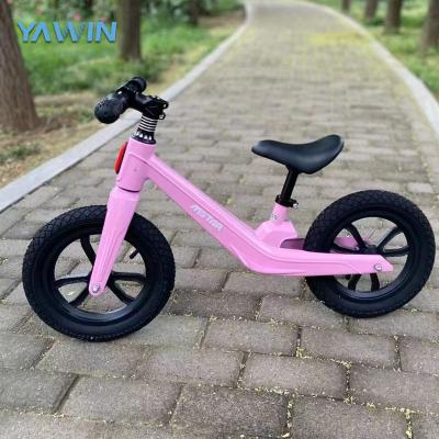 China 2-5 Years OEM / Mini 12 Inch ODM Kids Safety Magnesium Frame Running Bike For Kids for sale